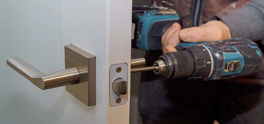 Broken Door Handle Lock Repair in Capitola, California